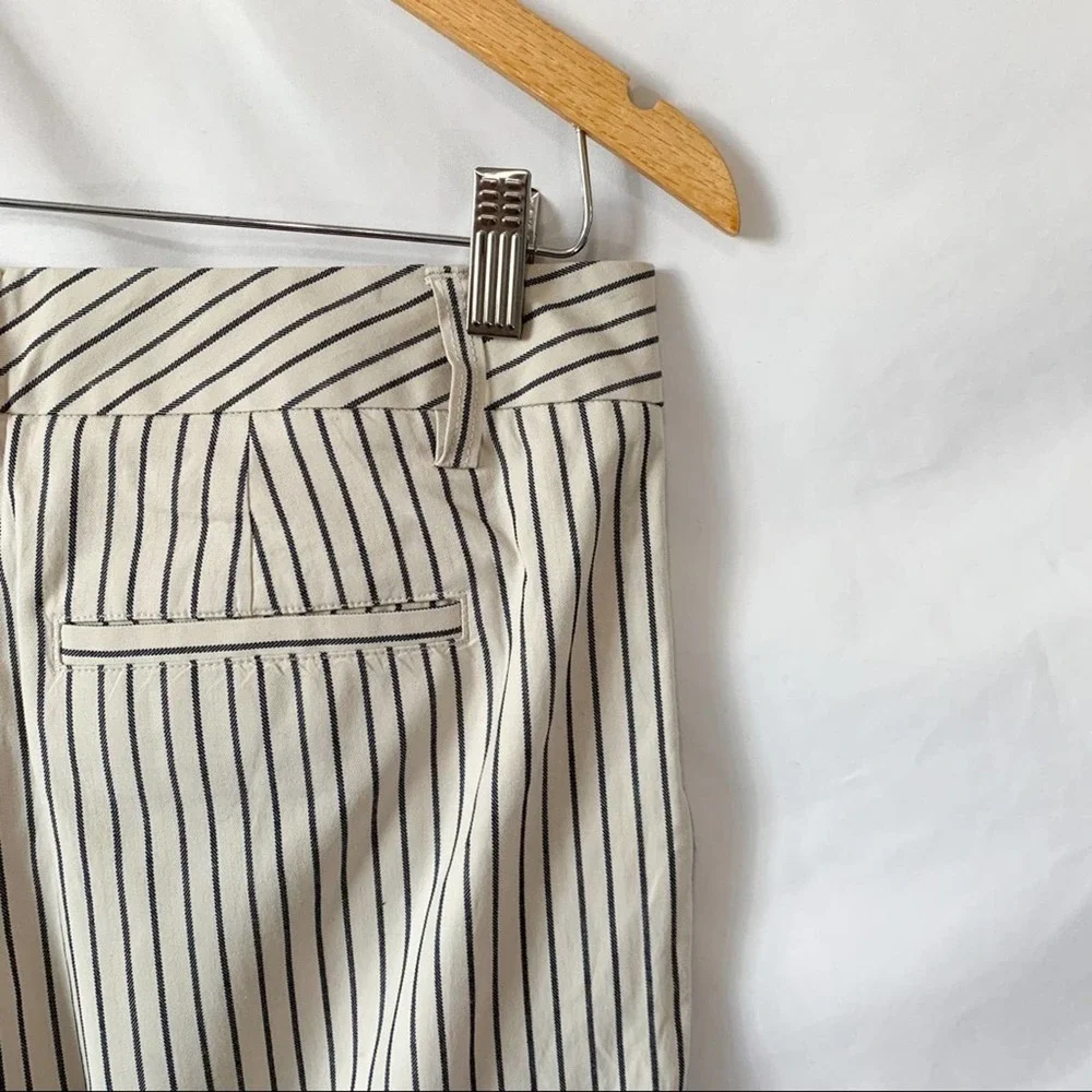 Cabi Striped Modern Beige & Navy Blue Striped Crop Wide Leg Trousers Size 6 - Picture 9 of 12